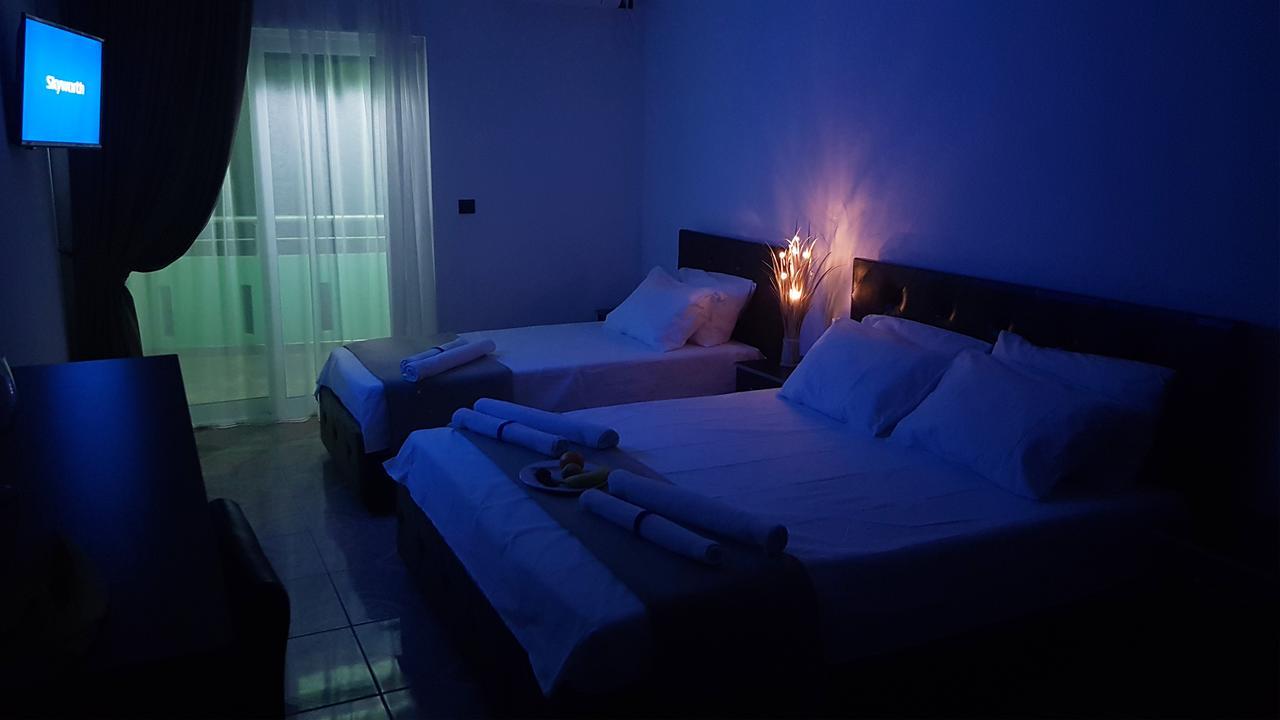 Green Dolphin Apartment Bar Ngoại thất bức ảnh